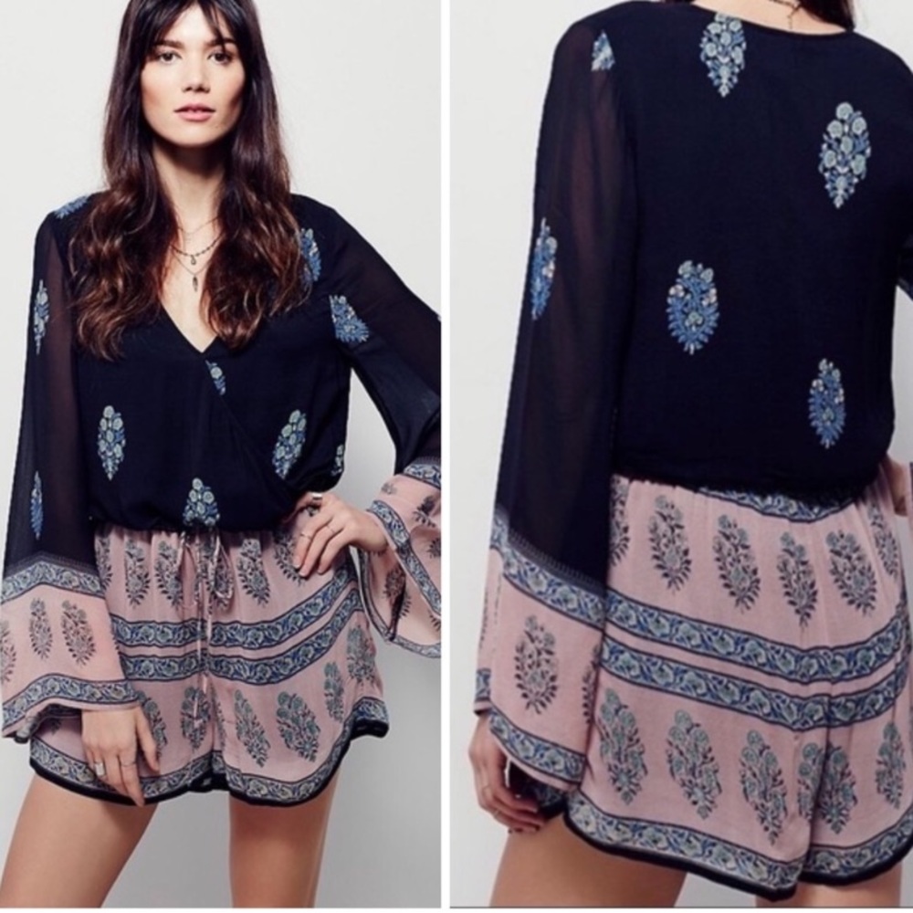 FREE PEOPLE Janpath Romper printed long sleeve XS navy printed